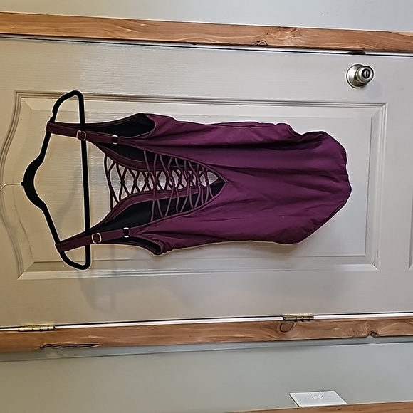 Aqua green 16w burgundy one piece swim suit laced in the front and back - Picture 2 of 4